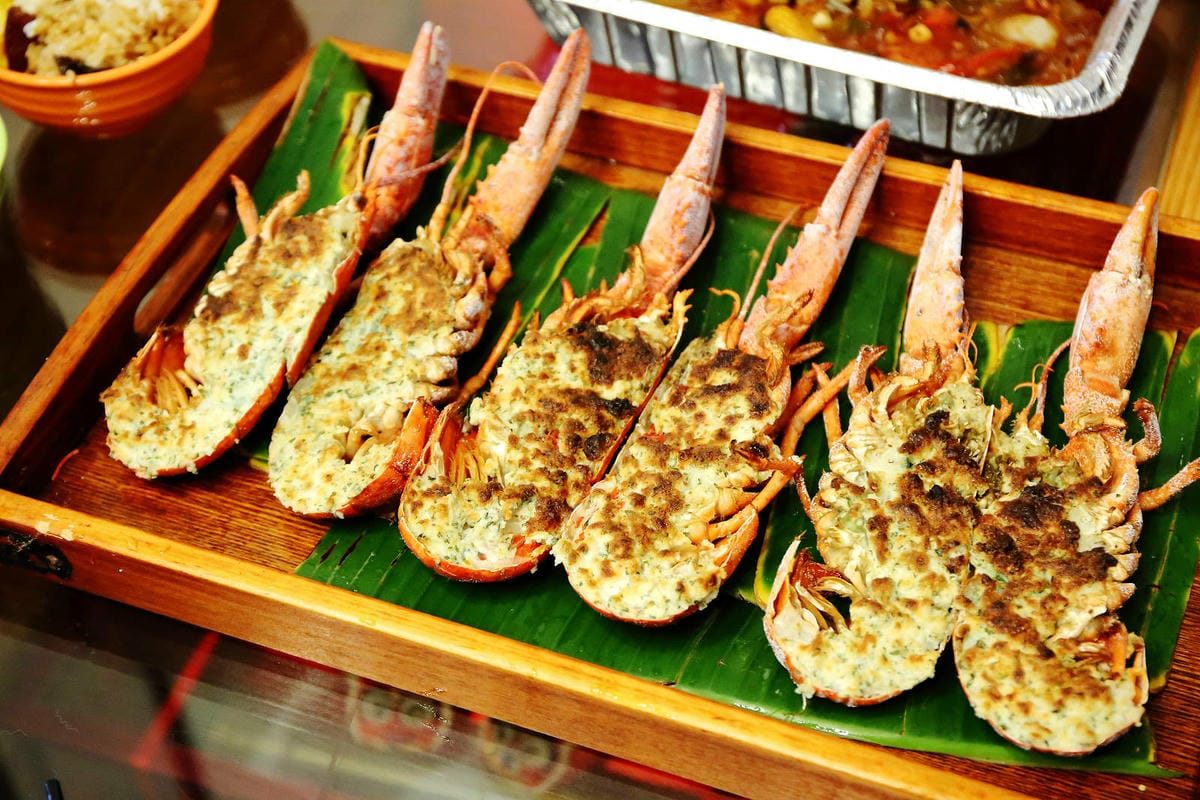 老五の秘密雞地。爆量爌肉飯挑戰大胃王極限，五哥的無菜單料理上