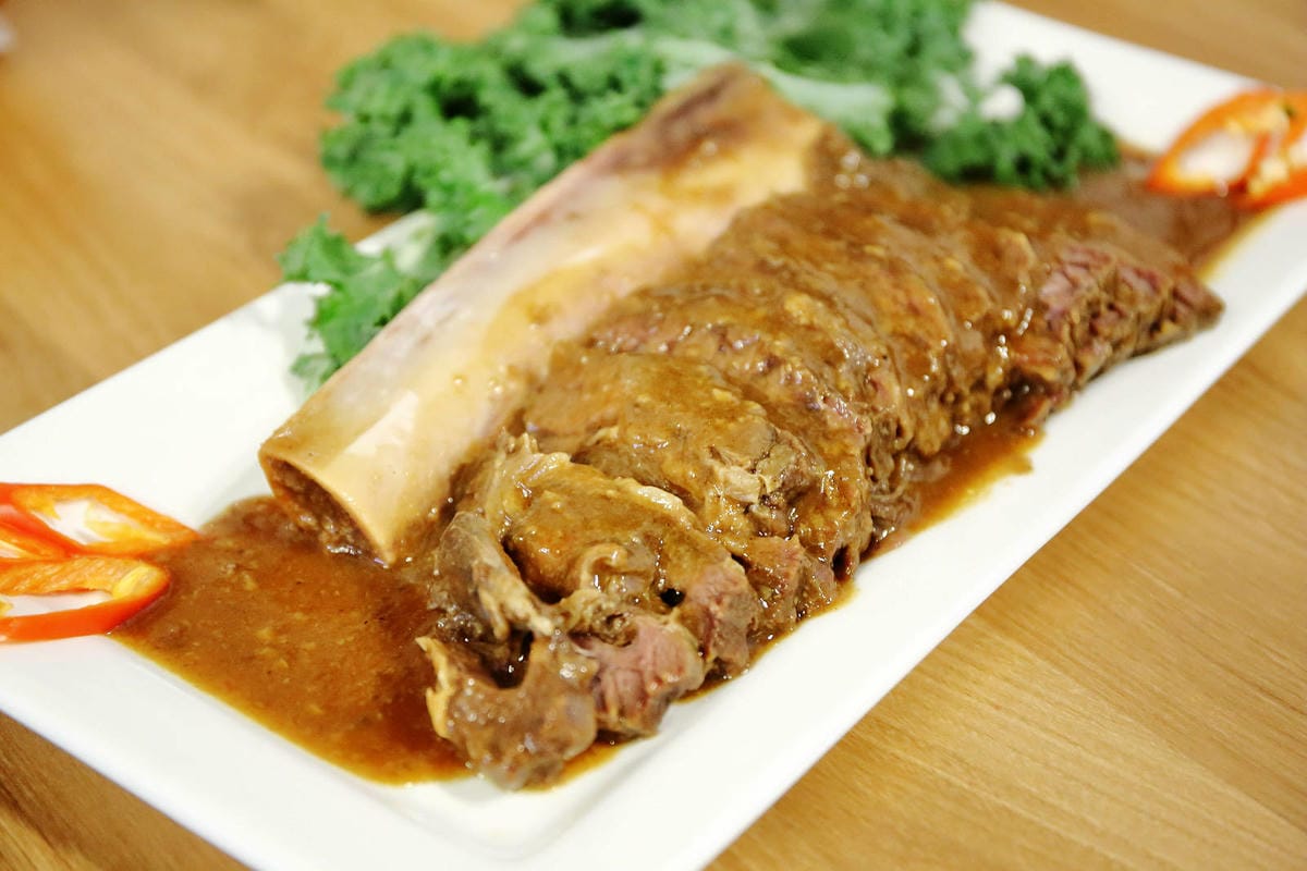 老五の秘密雞地。爆量爌肉飯挑戰大胃王極限，五哥的無菜單料理上