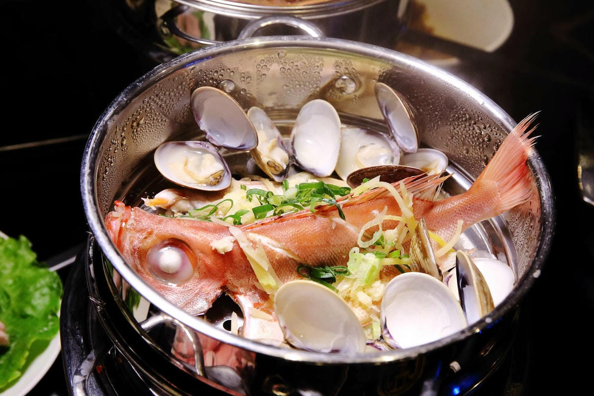 宜蘭爾本購物廣場新開幕！潮派平價頂級魚翅汕頭鍋物專家，全宜蘭