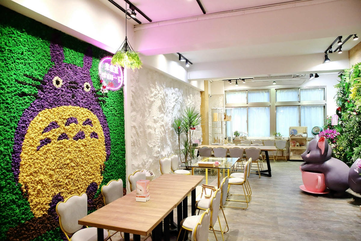 悠悠龍貓咖啡。全台唯一一間龍貓咖啡廳,龍貓卡通本尊活跳跳現身