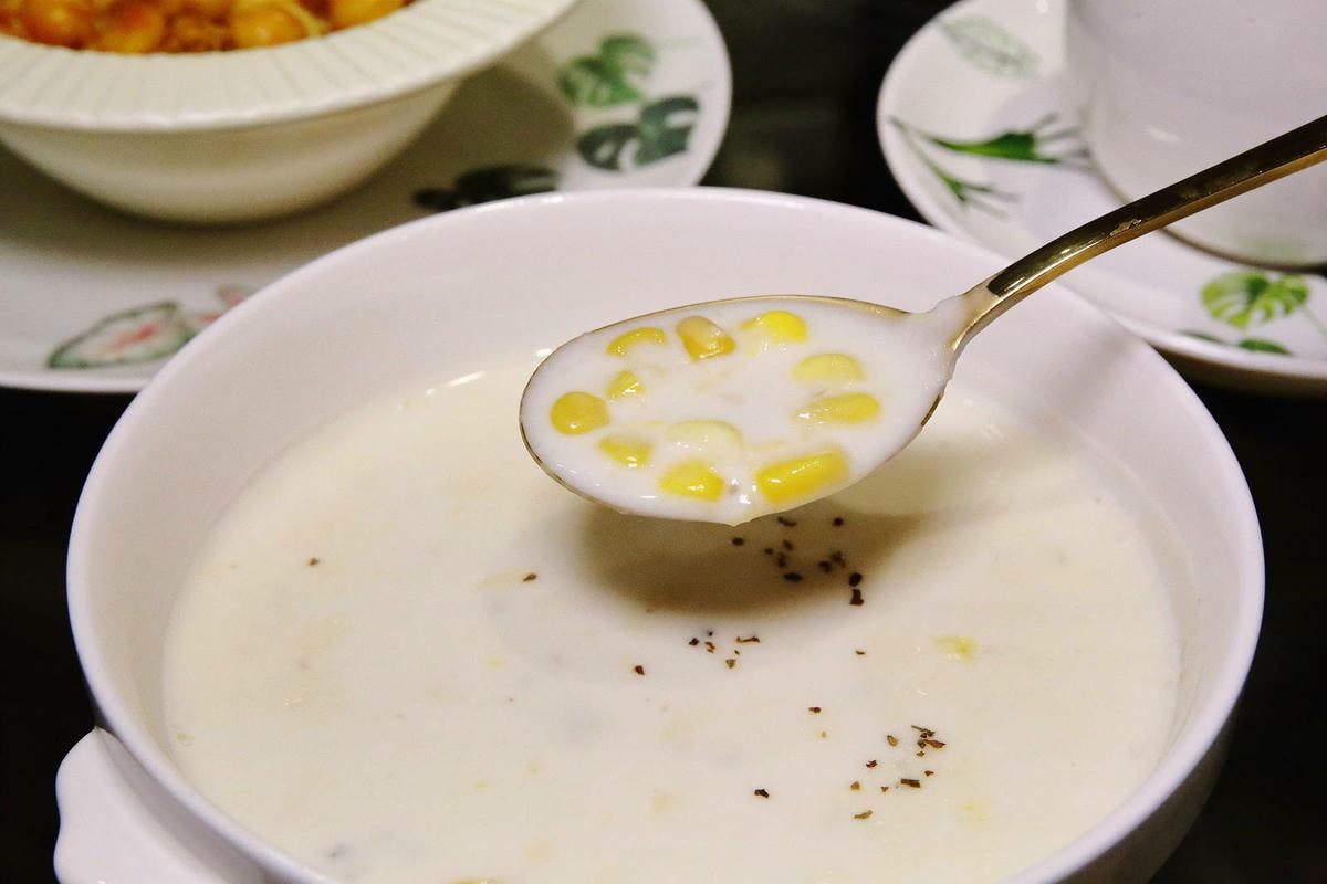 悠悠龍貓咖啡。全台唯一一間龍貓咖啡廳,龍貓卡通本尊活跳跳現身