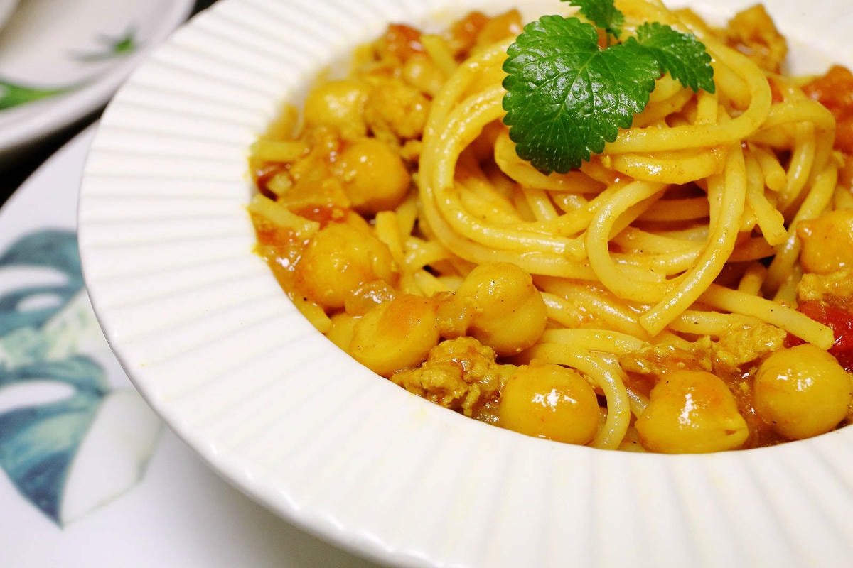 悠悠龍貓咖啡。全台唯一一間龍貓咖啡廳,龍貓卡通本尊活跳跳現身