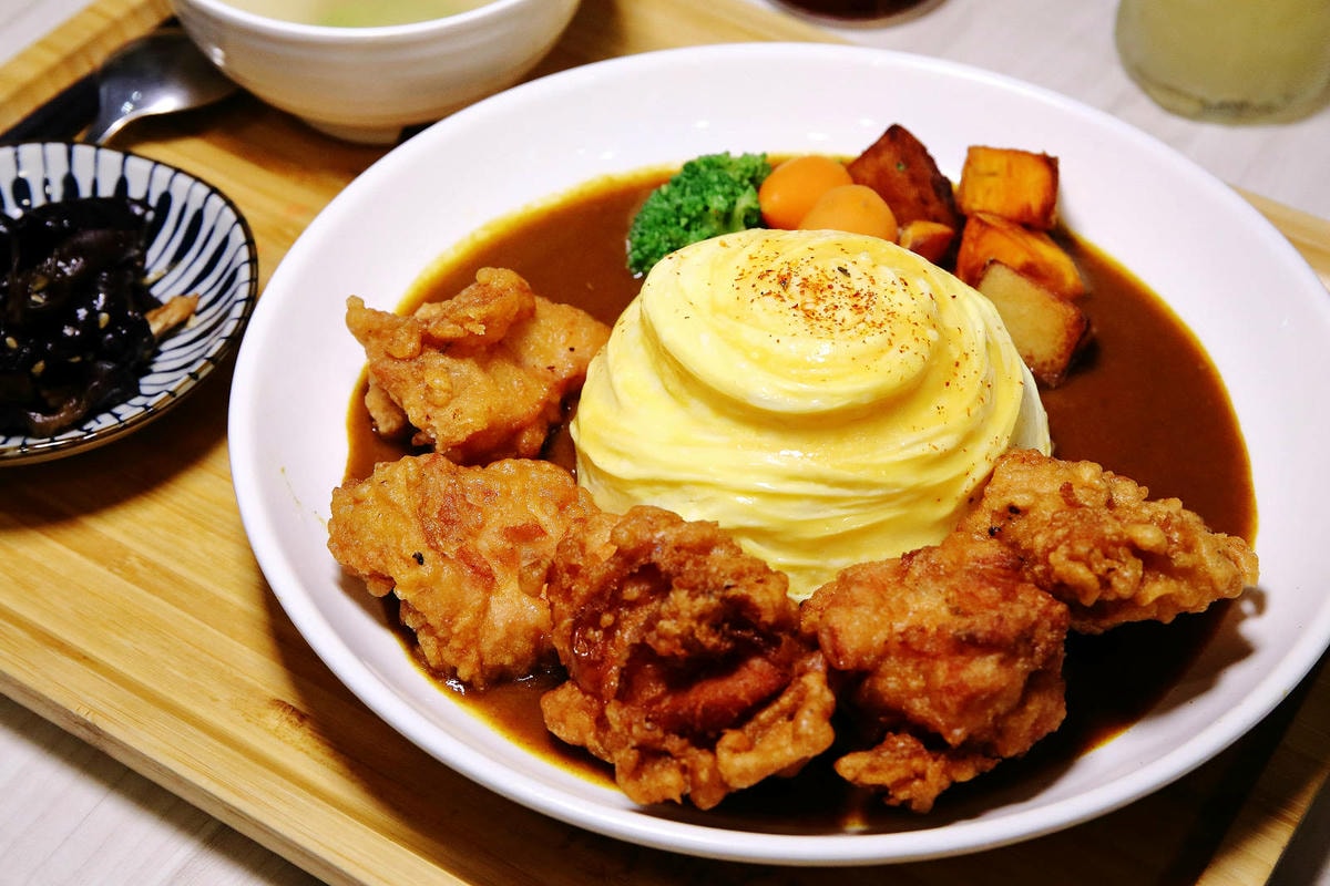 私嚐の吃飯北大店。三峽寵物餐廳推薦,超好吃唐揚雞有層次的咖哩 私嚐の吃飯北大店。三峽寵物餐廳推薦,超好吃唐揚雞有層次的咖哩