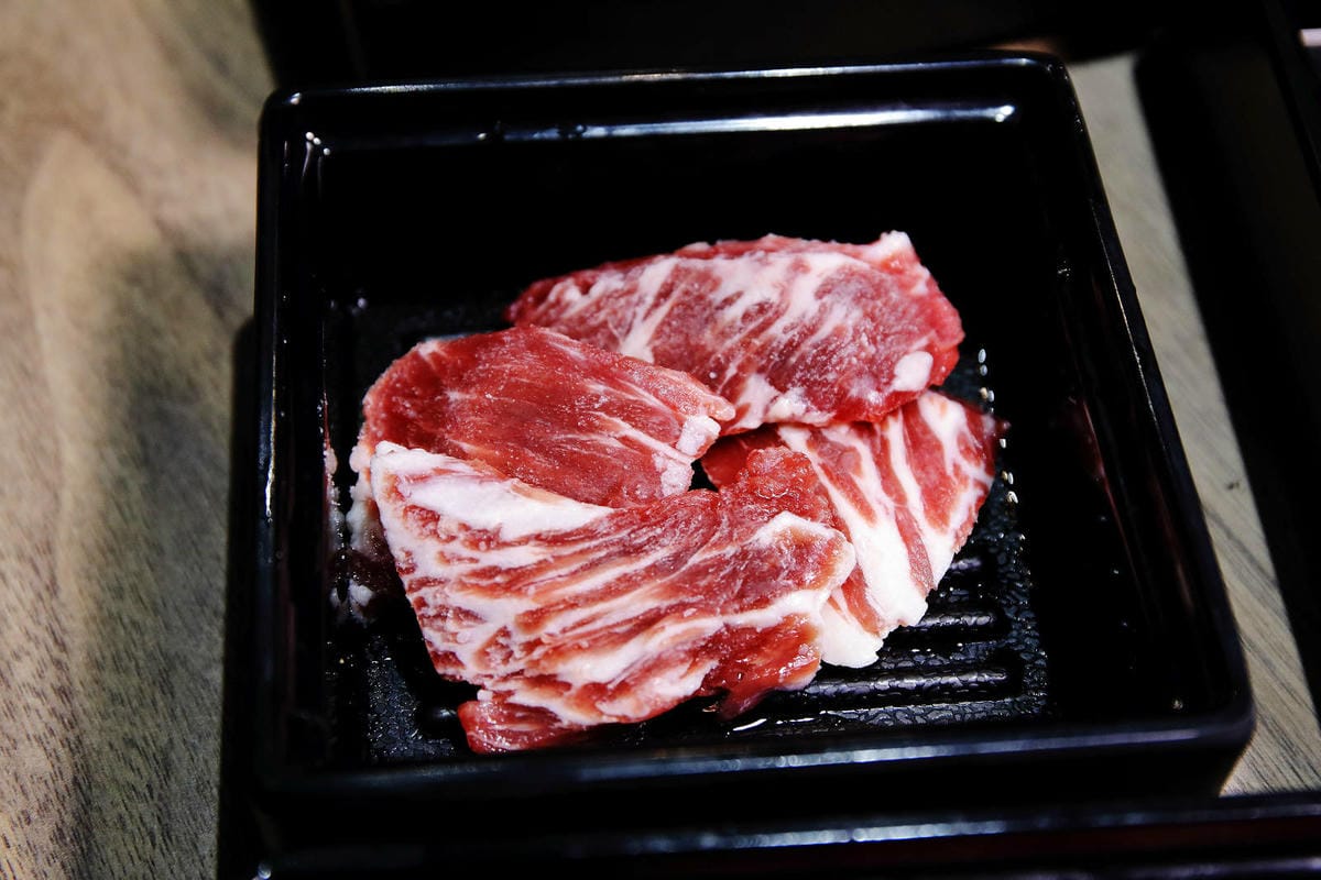 桃園最強「燒肉吃到飽」來中壢插旗啦！赤富士日式無煙燒肉鍋物-