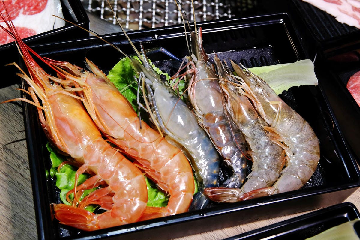 桃園最強「燒肉吃到飽」來中壢插旗啦！赤富士日式無煙燒肉鍋物-