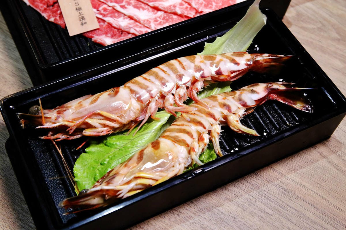 桃園最強「燒肉吃到飽」來中壢插旗啦！赤富士日式無煙燒肉鍋物-