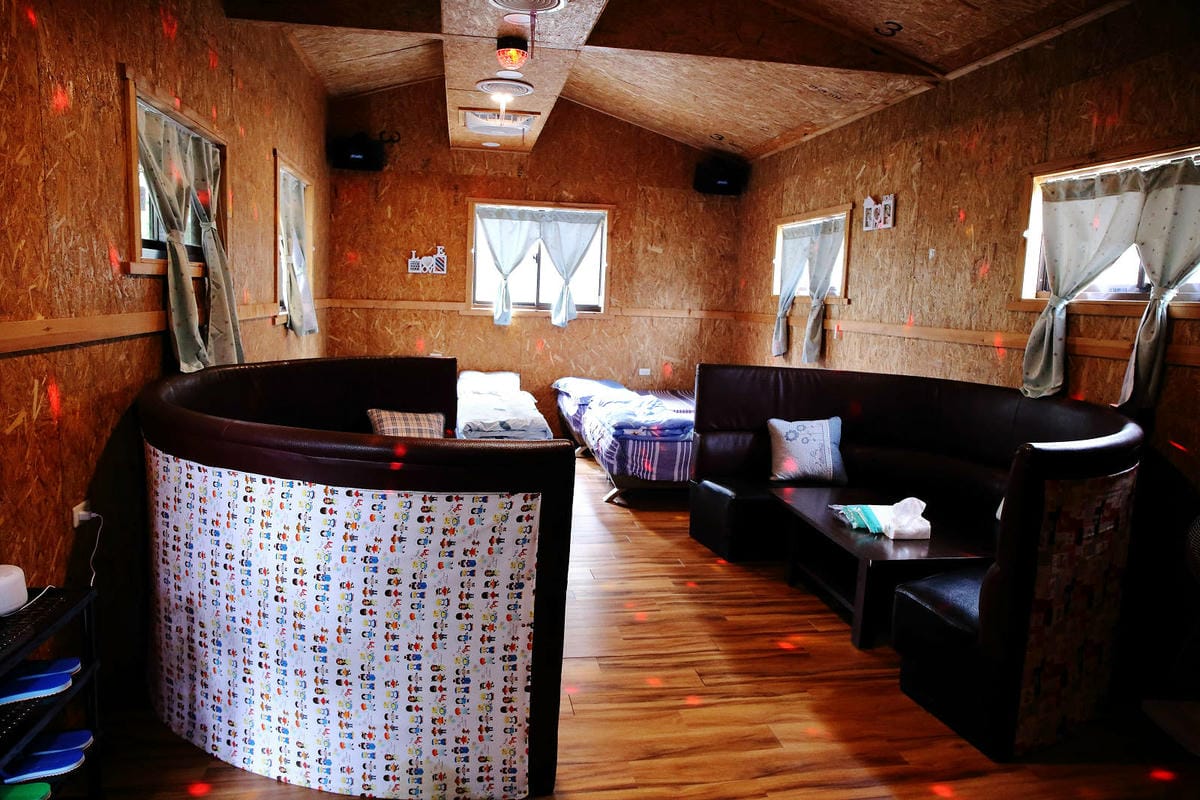 新竹寵物友善餐廳，森園寵物友善樹屋咖啡莊園，咖啡好喝，寵物超