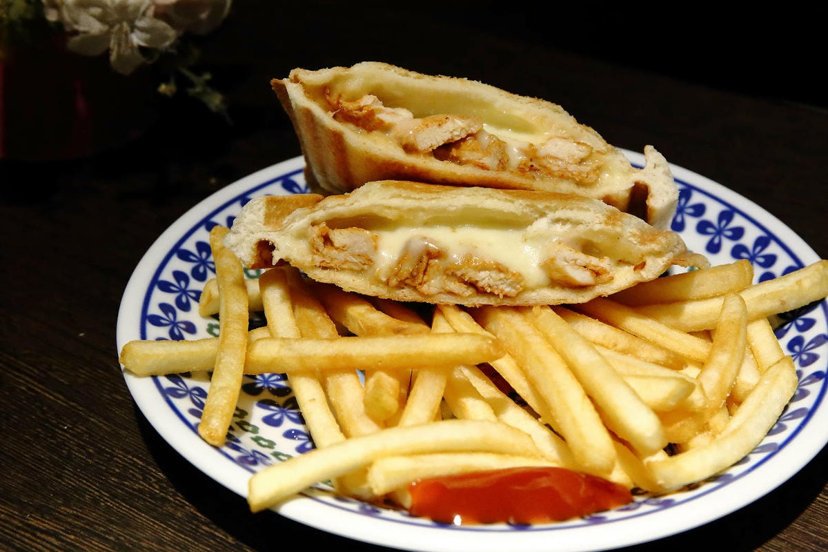 板橋早午餐推薦,食時在在永豐店,熱壓吐司再進化,挑戰傳統挑戰