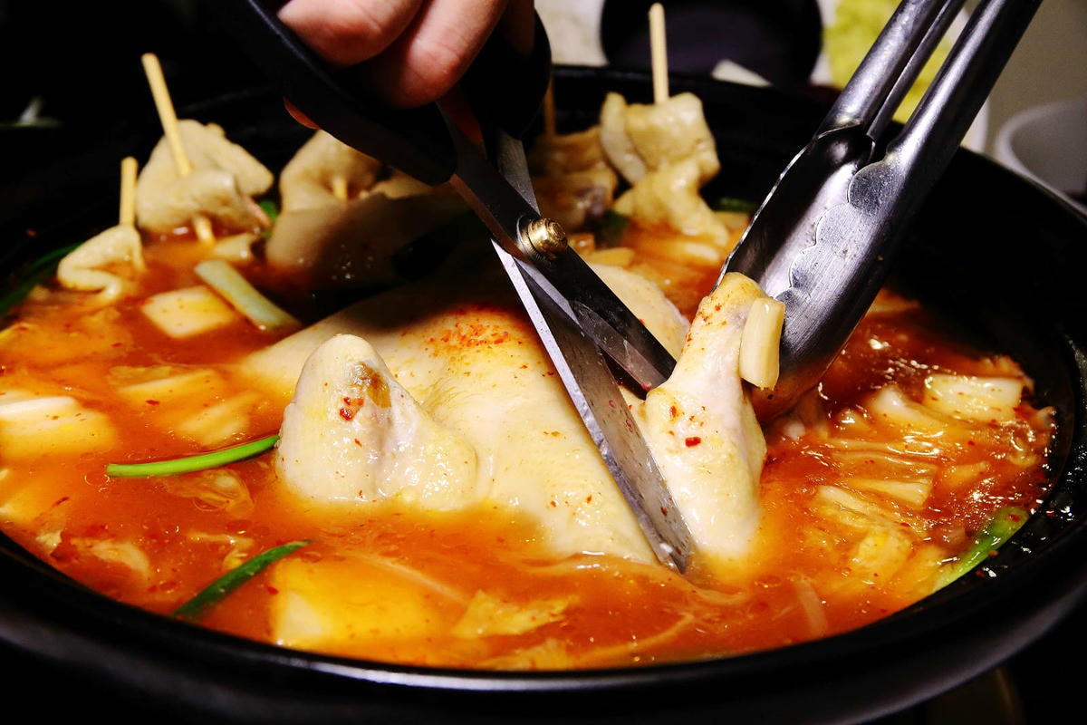 微風信義美食餐廳,韓吃一隻雞 微風信義店,有別於一般韓式餐廳