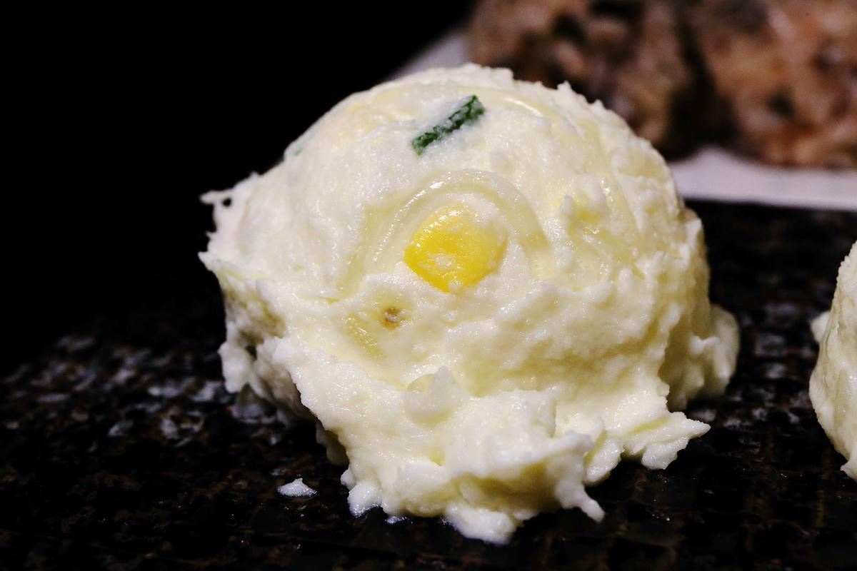 微風信義美食餐廳,韓吃一隻雞 微風信義店,有別於一般韓式餐廳