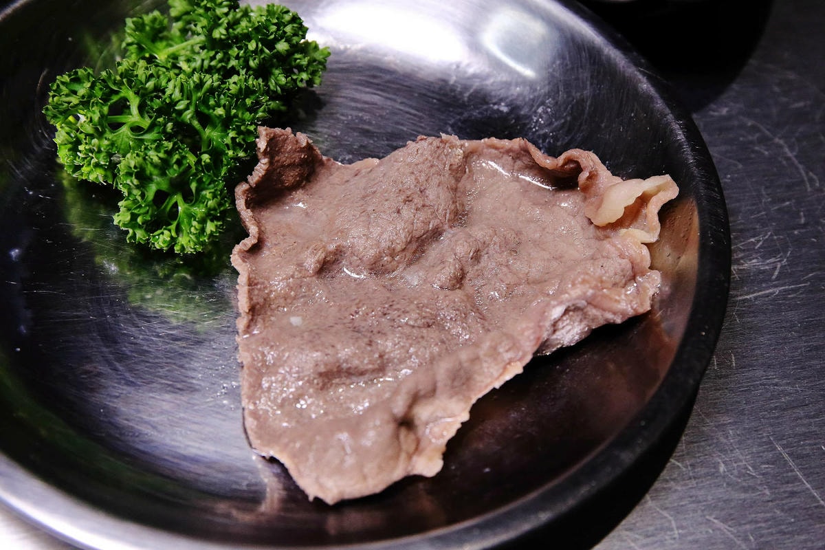 饒河夜市美食推薦,蘇記嘀兜雞台北松山店,獨門祕製超濃郁大骨湯