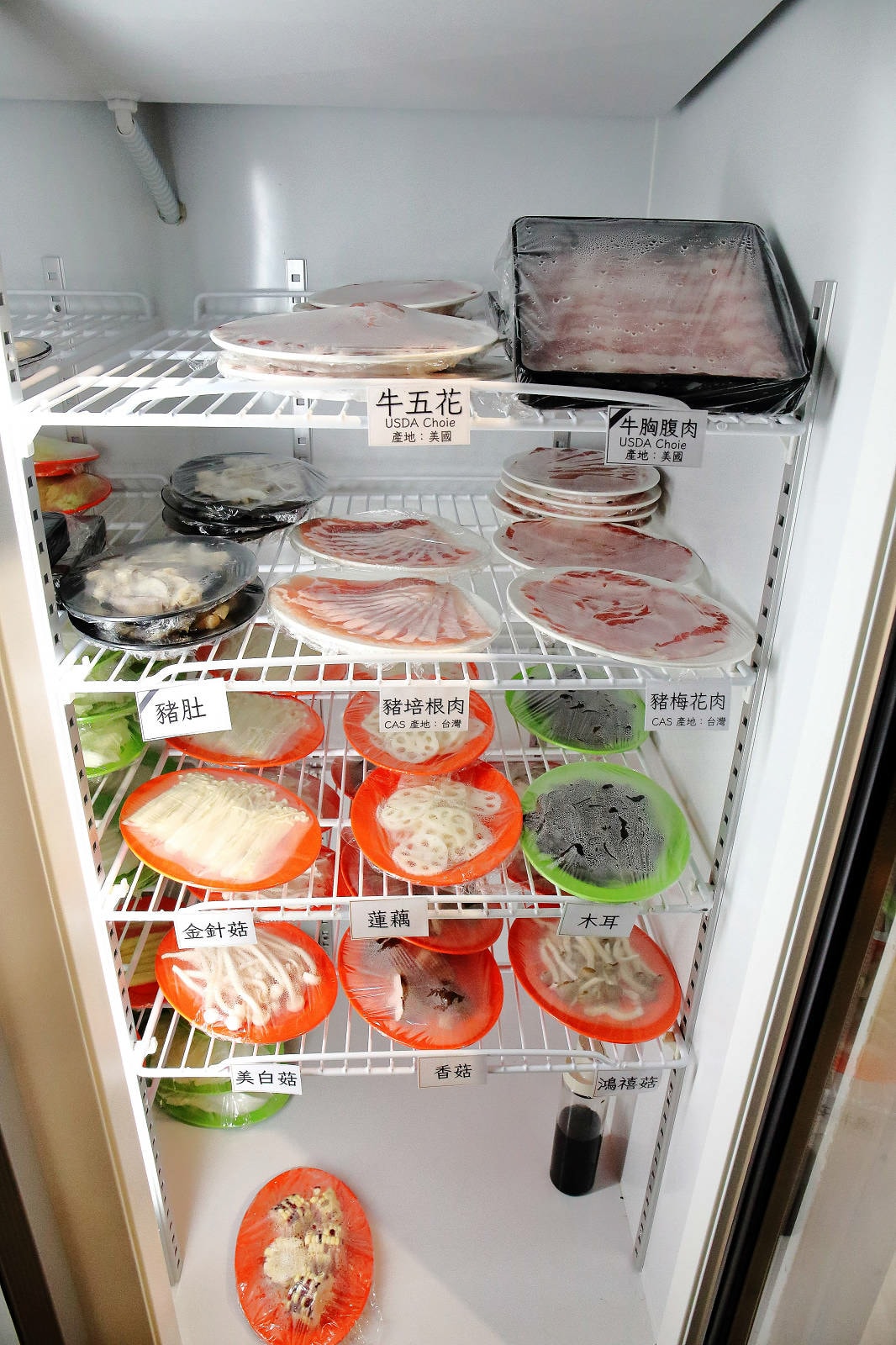 饒河夜市美食推薦,蘇記嘀兜雞台北松山店,獨門祕製超濃郁大骨湯