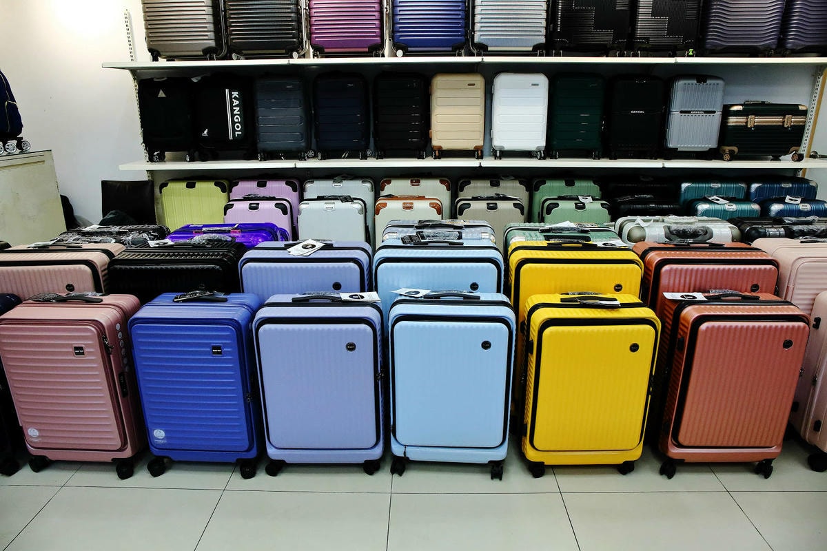 桃園行李箱推薦!黑箱作業行李箱維修/零售專賣店,28吋鋁框大