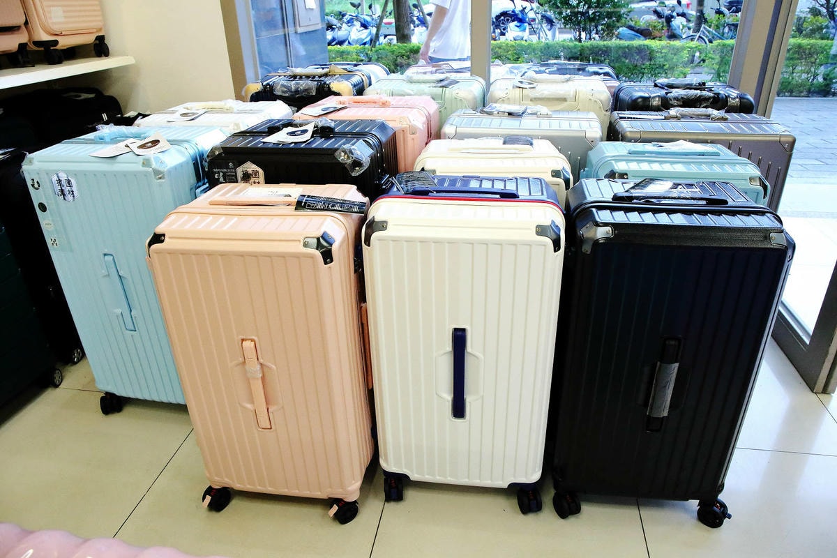 桃園行李箱推薦!黑箱作業行李箱維修/零售專賣店,28吋鋁框大