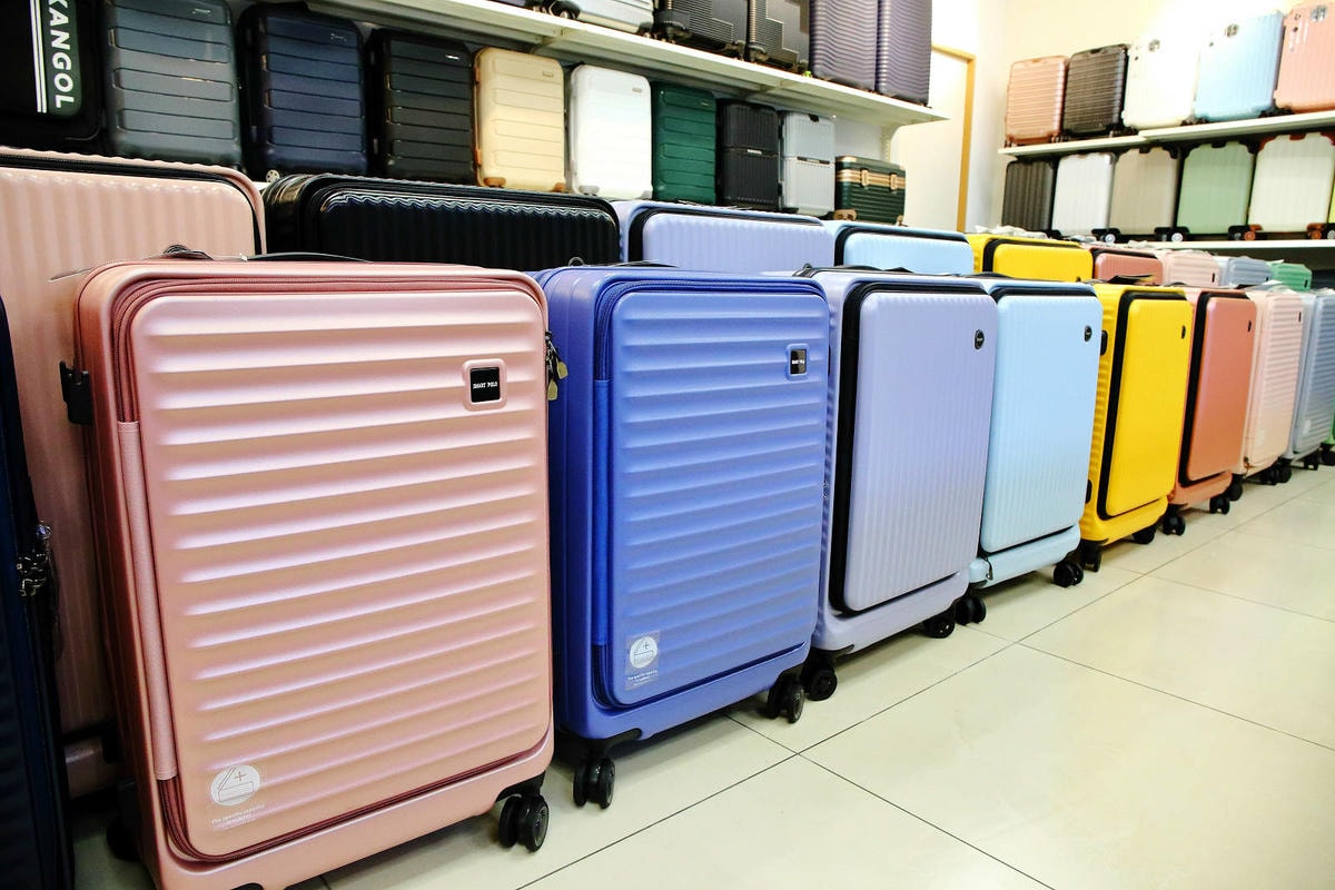 桃園行李箱推薦!黑箱作業行李箱維修/零售專賣店,28吋鋁框大