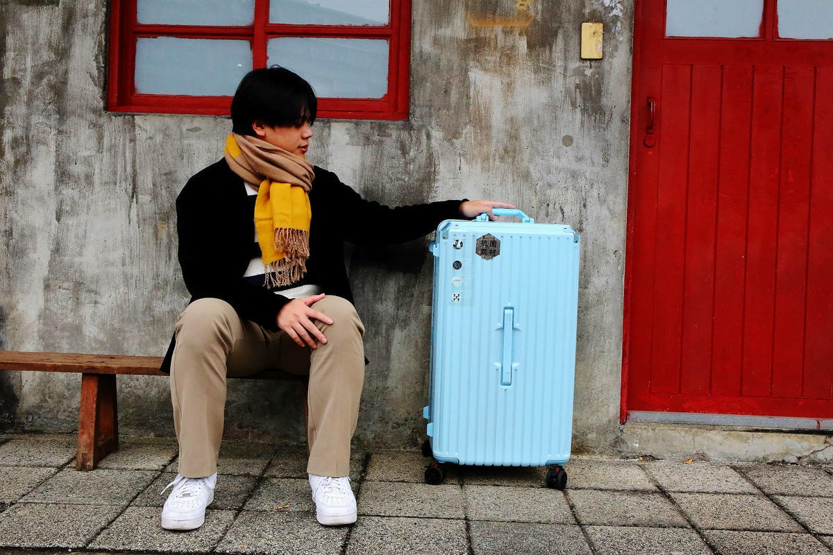 桃園行李箱推薦!黑箱作業行李箱維修/零售專賣店,28吋鋁框大