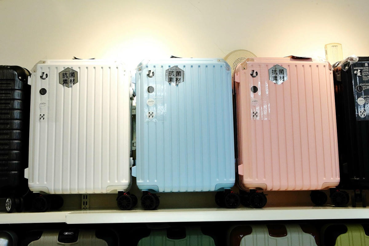 桃園行李箱推薦!黑箱作業行李箱維修/零售專賣店,28吋鋁框大
