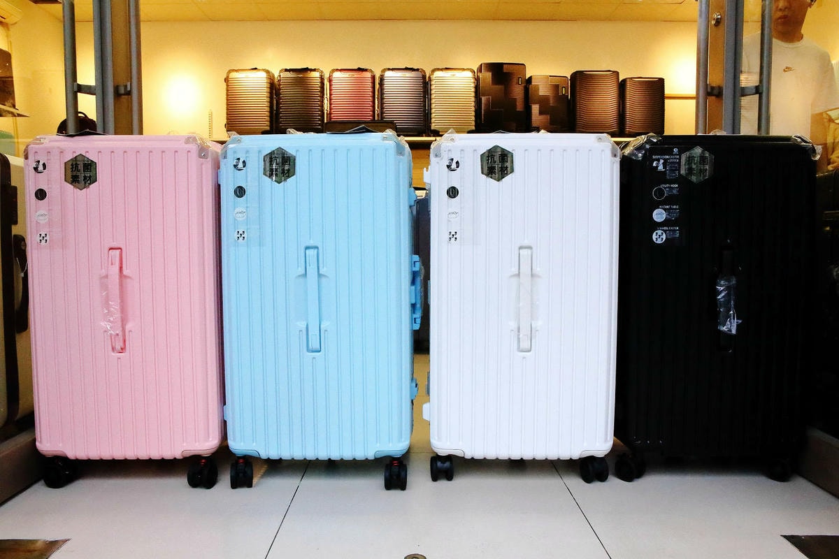 桃園行李箱推薦!黑箱作業行李箱維修/零售專賣店,28吋鋁框大