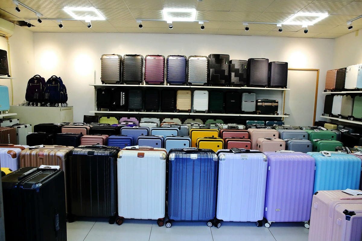 桃園行李箱推薦!黑箱作業行李箱維修/零售專賣店,28吋鋁框大