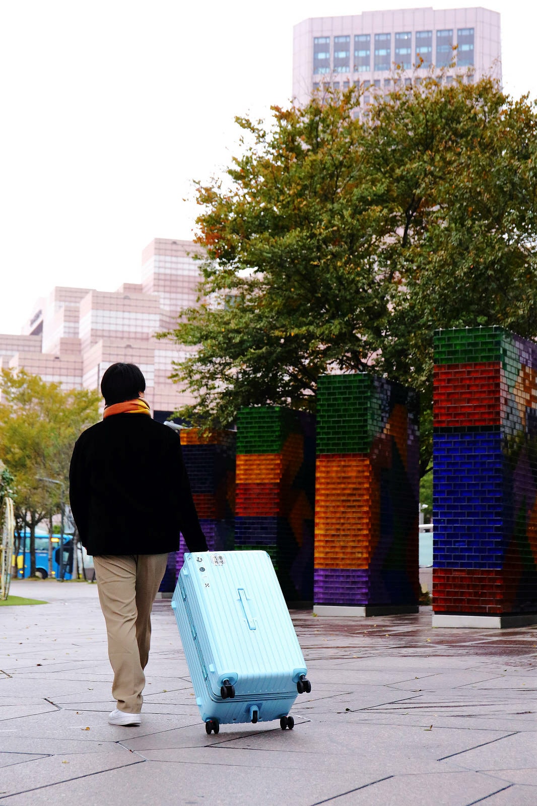 桃園行李箱推薦!黑箱作業行李箱維修/零售專賣店,28吋鋁框大
