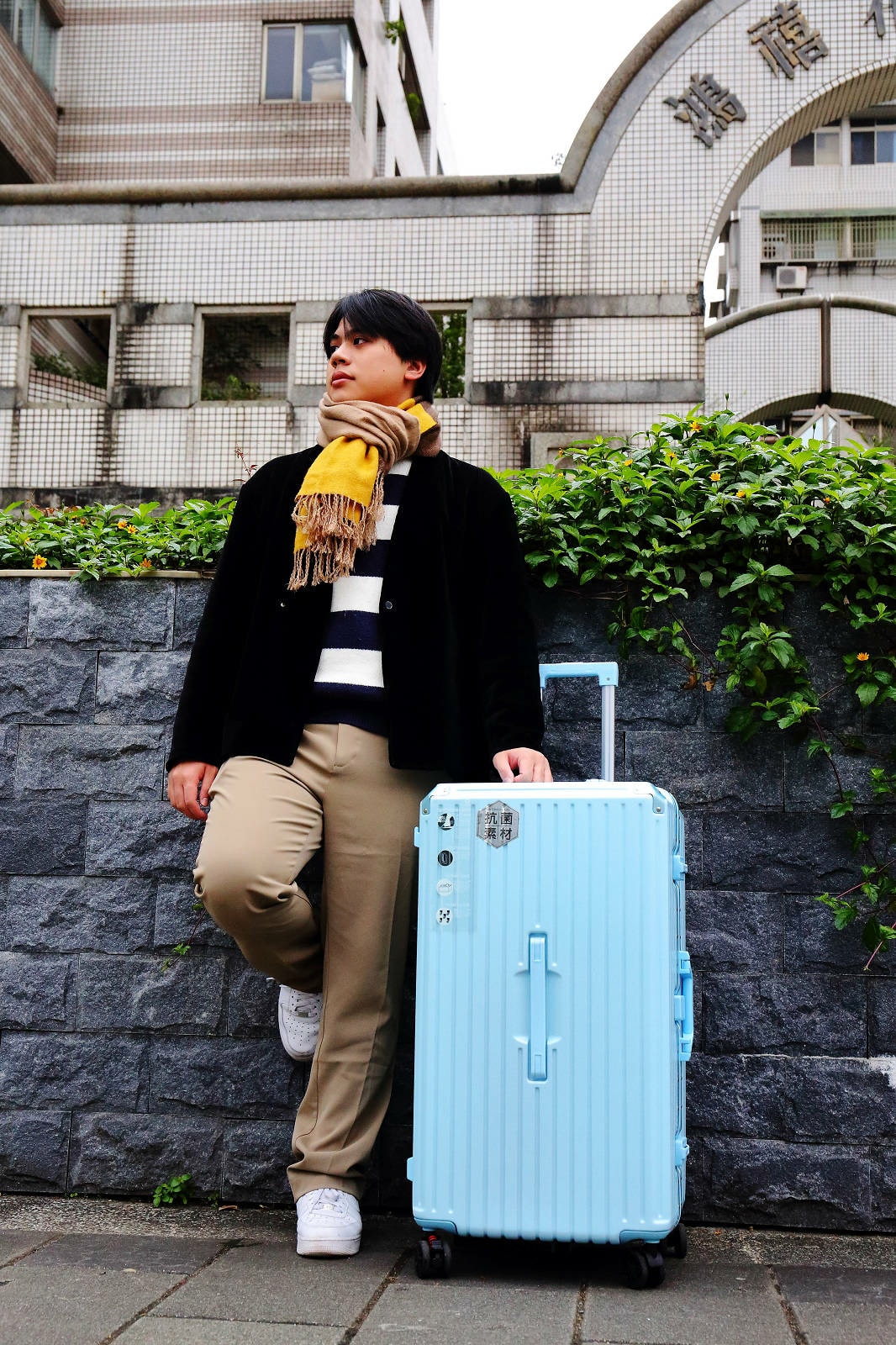 桃園行李箱推薦!黑箱作業行李箱維修/零售專賣店,28吋鋁框大