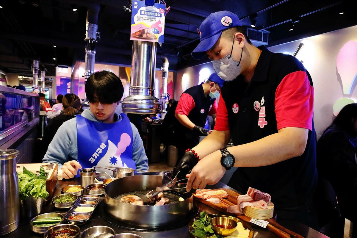 王品全新韓式燒肉品牌，金咕韓式原塊烤肉插旗西門町！主打豬五花