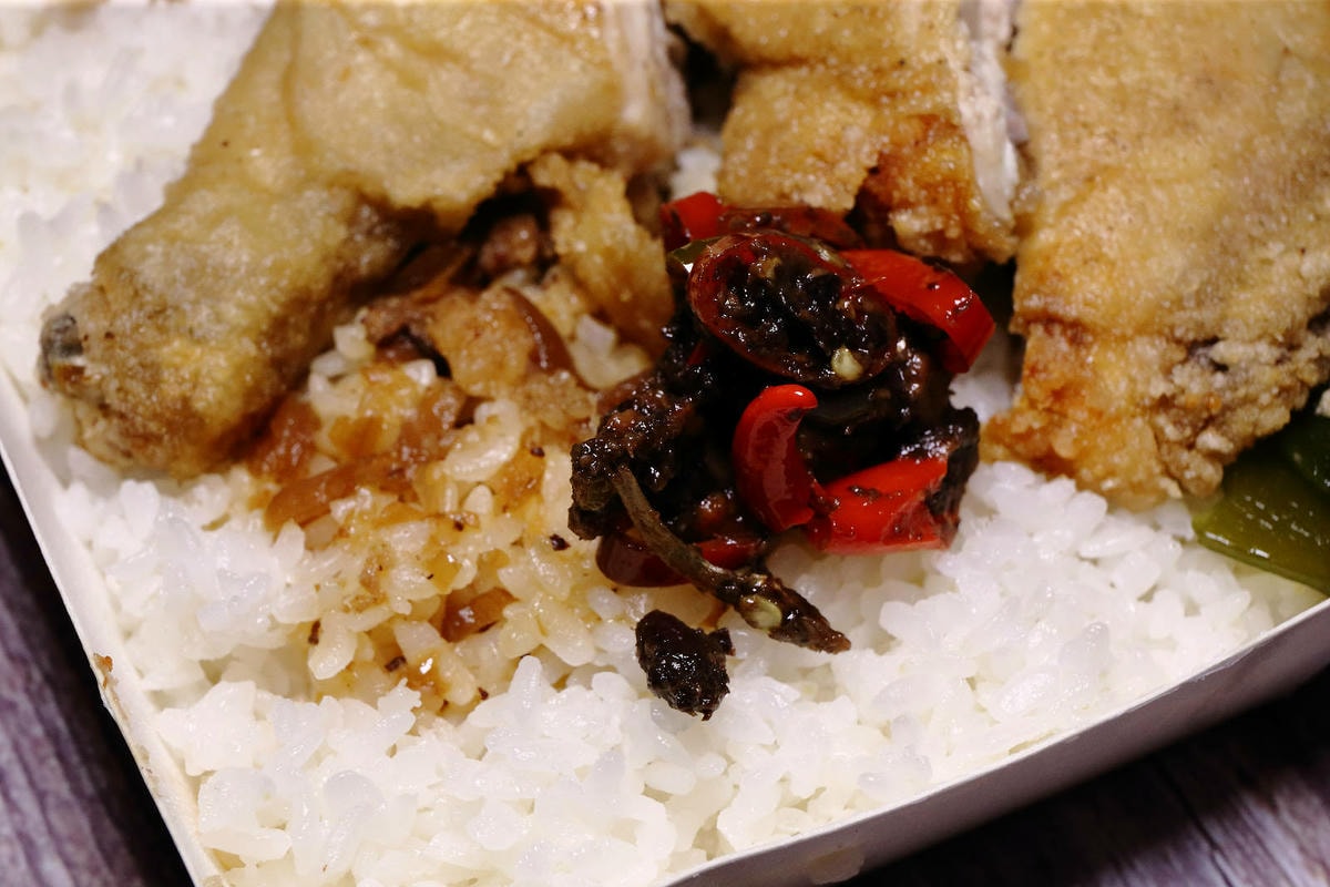 久等了!阿世排骨隆重回歸,永和人的回憶!