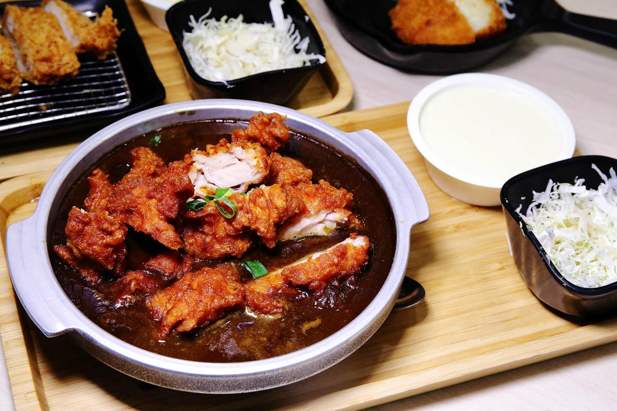 京厚屋-台中一中店，一中商圈高CP值日式炸豬排定食專賣，自助