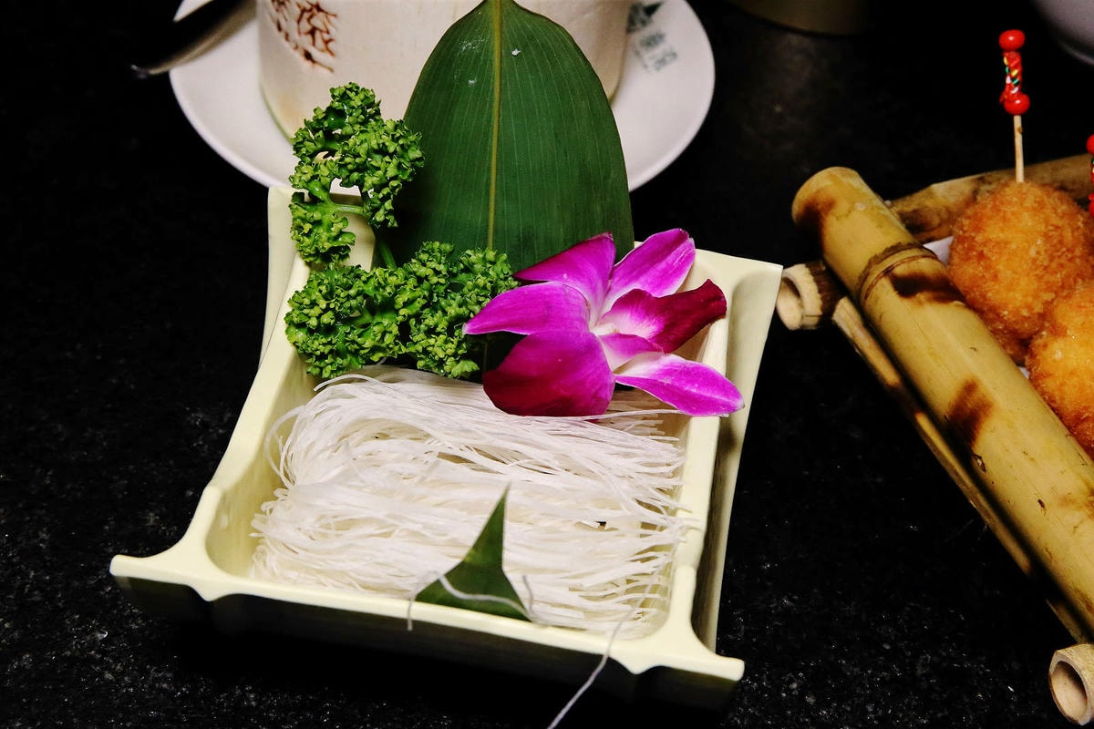 新開幕!泰滾泰式火鍋桃園店,偽出國!熱帶叢林島嶼度假風,霸氣