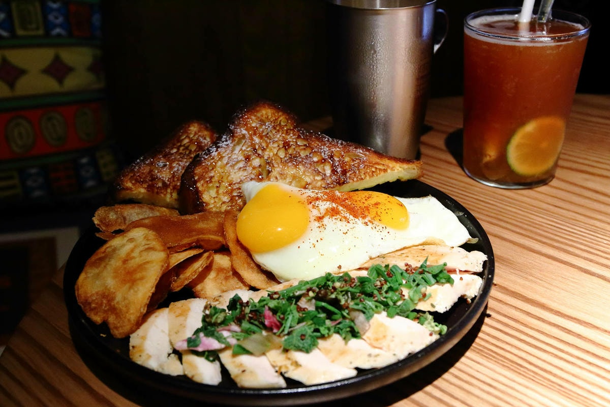 貳樓林口露營概念店新開幕!城市偽露營!在城市中也能享受享受