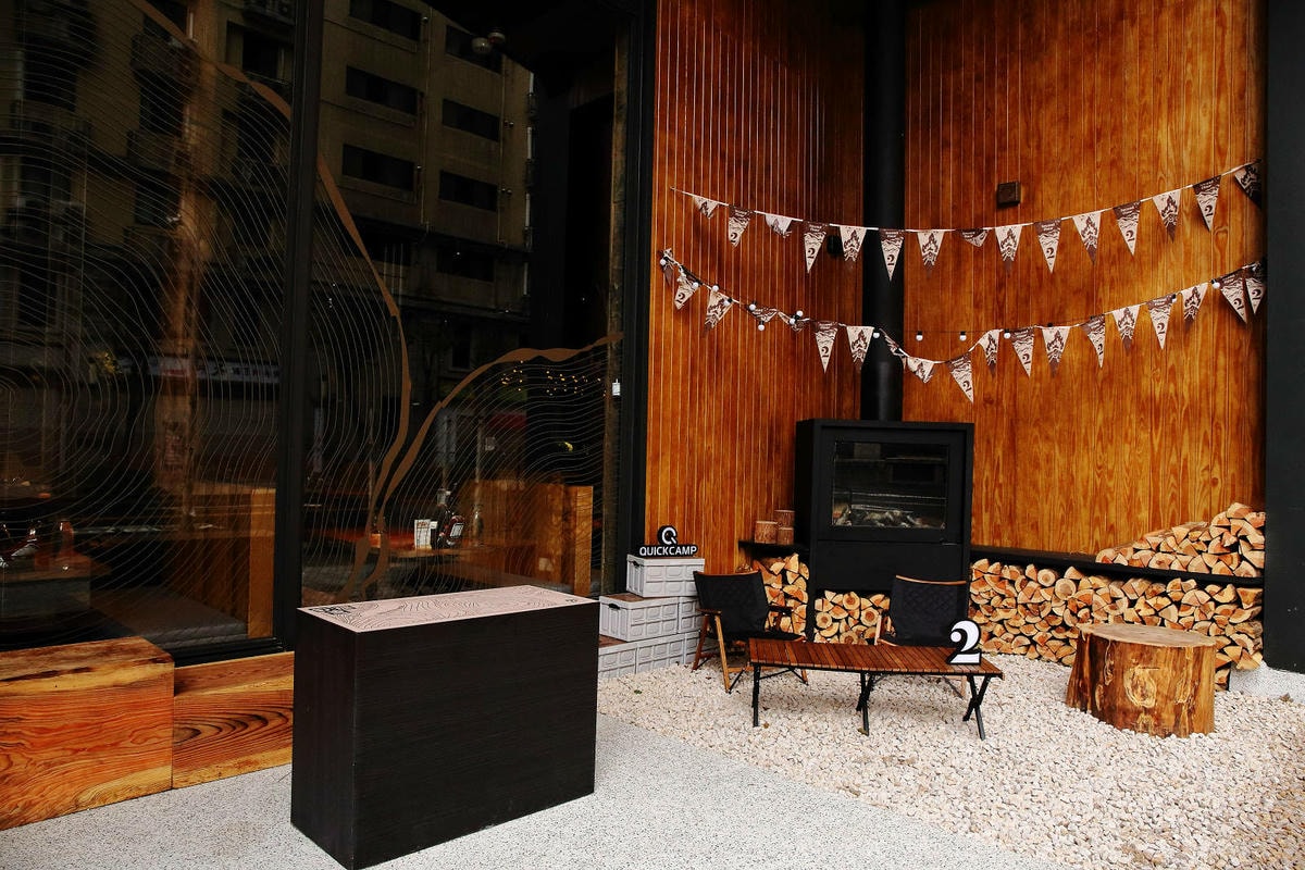 貳樓林口露營概念店新開幕!城市偽露營!在城市中也能享受享受