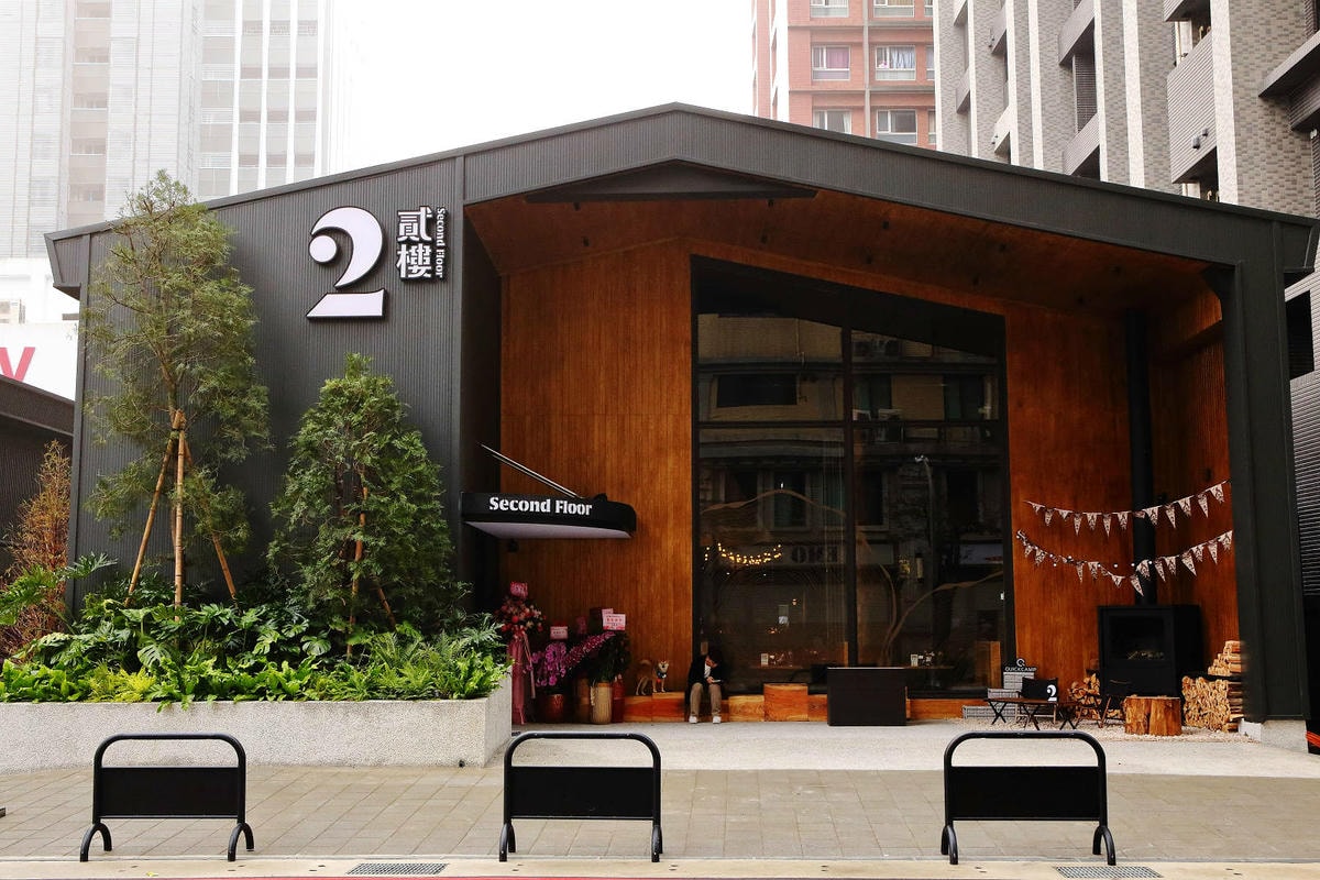 貳樓林口露營概念店新開幕!城市偽露營!在城市中也能享受享受