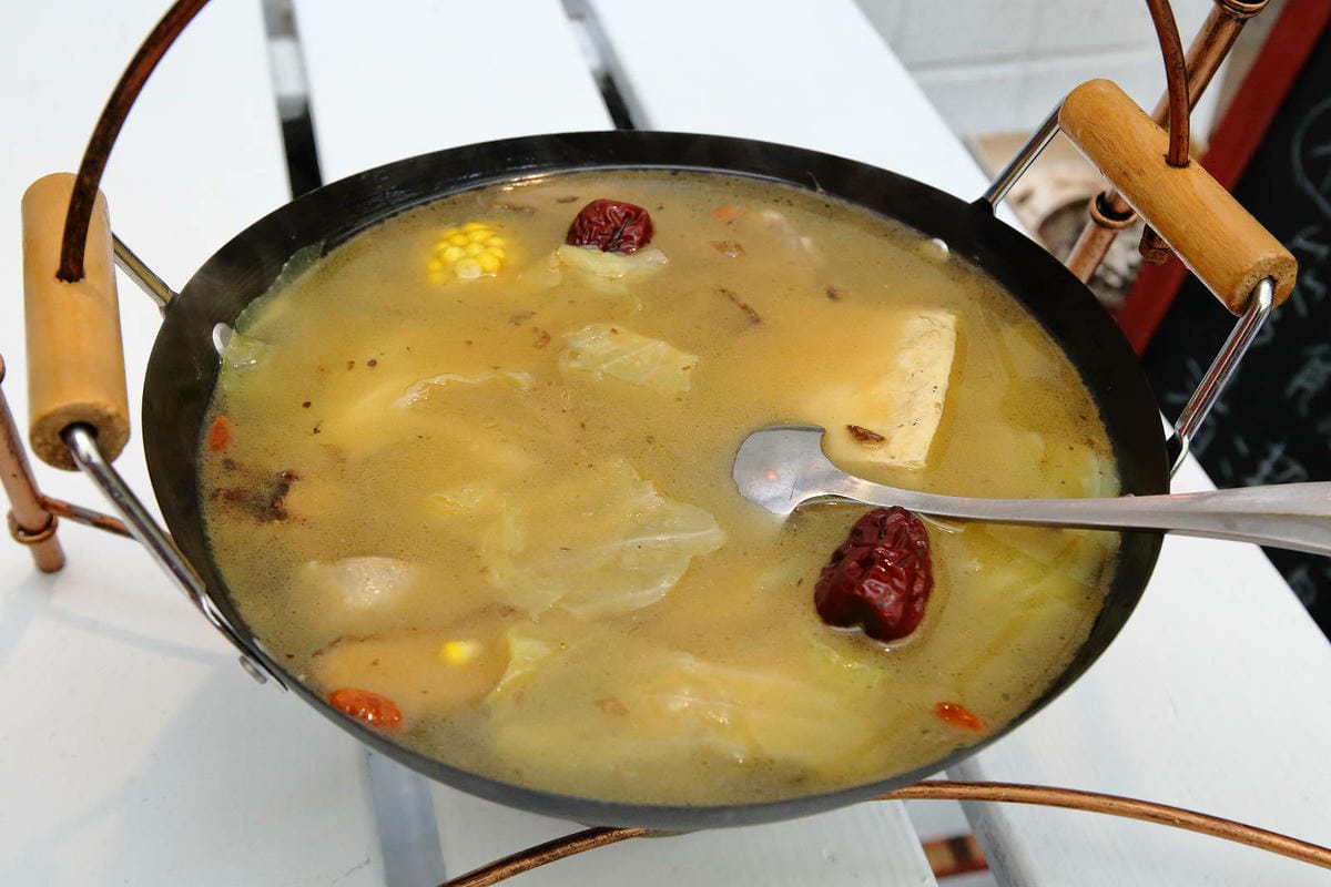 石碇秘境，武林逸亭網美景觀餐廳，寵物友善餐廳、夢幻的網美佈置