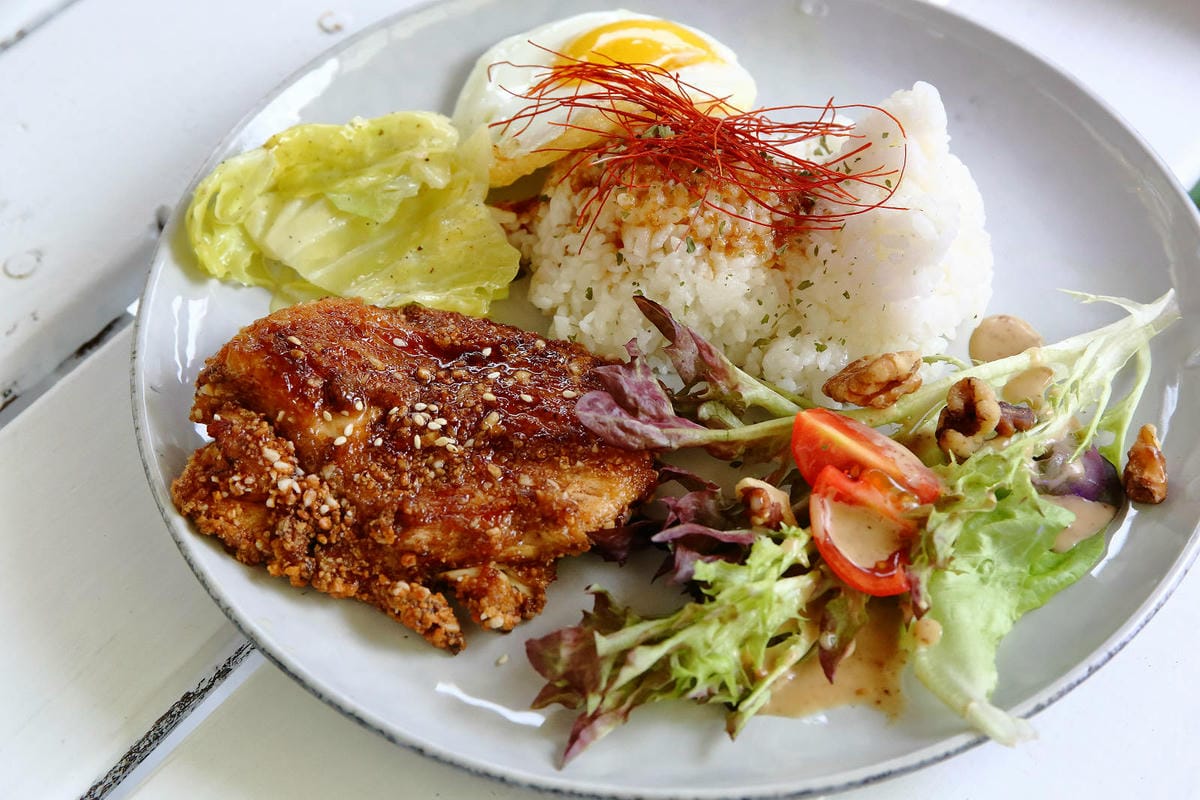 石碇秘境，武林逸亭網美景觀餐廳，寵物友善餐廳、夢幻的網美佈置