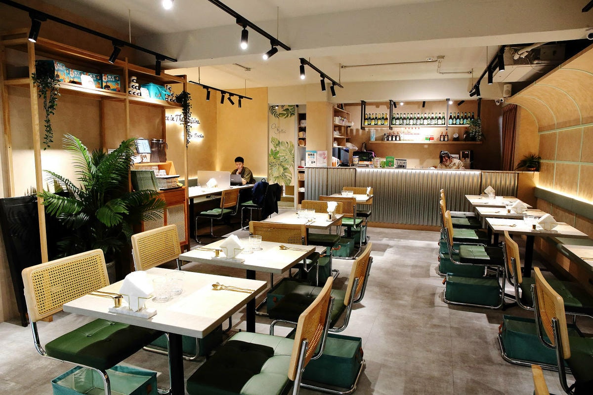 捷運中山美食推薦!一個人也能吃泰式!椰兄 PLUS台北必吃網