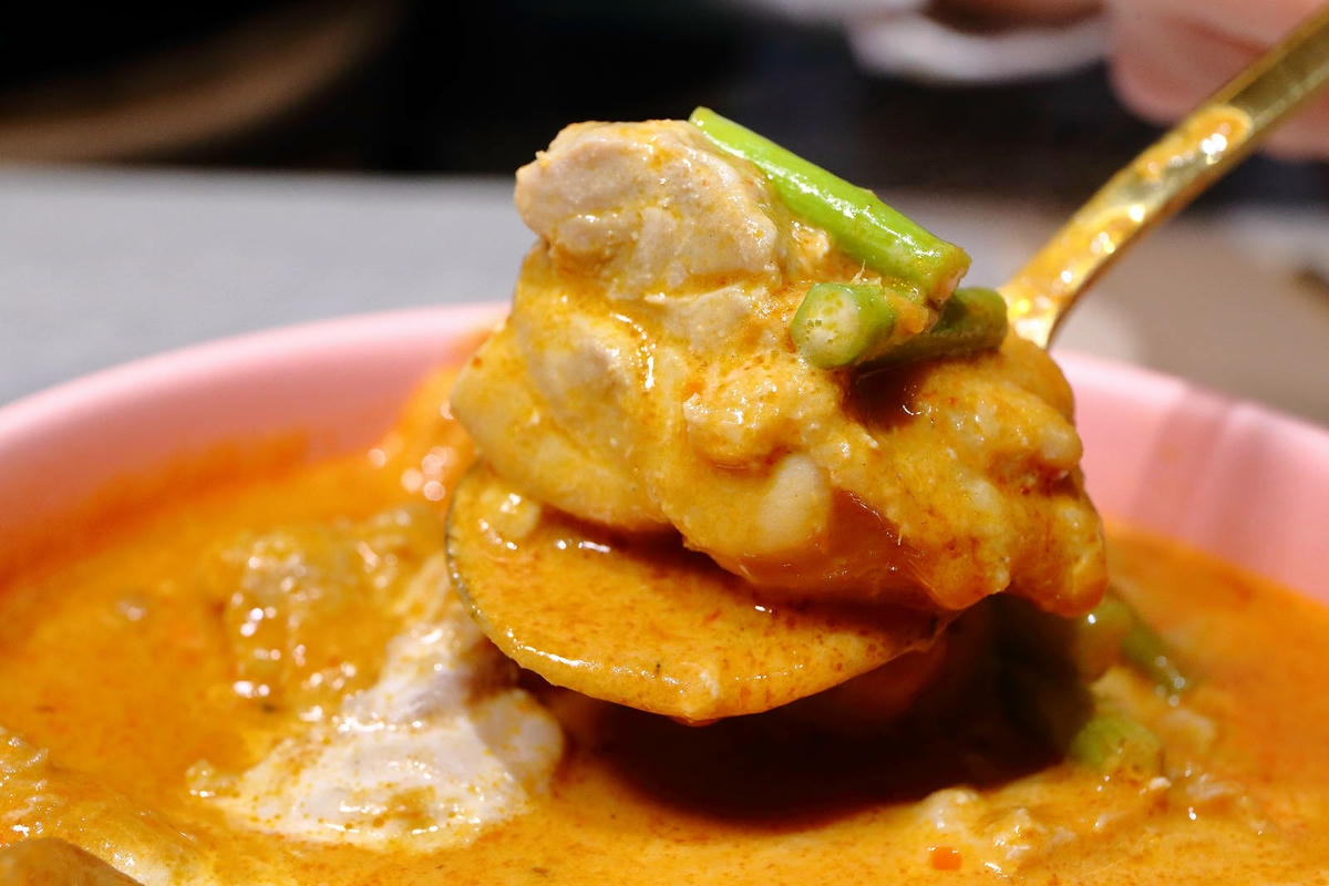 捷運中山美食推薦!一個人也能吃泰式!椰兄 PLUS台北必吃網