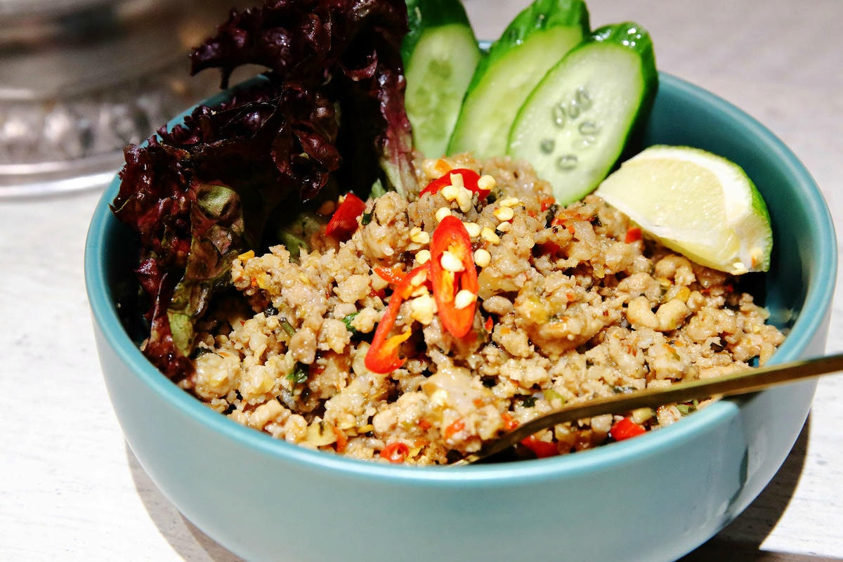 捷運中山美食推薦!一個人也能吃泰式!椰兄 PLUS台北必吃網