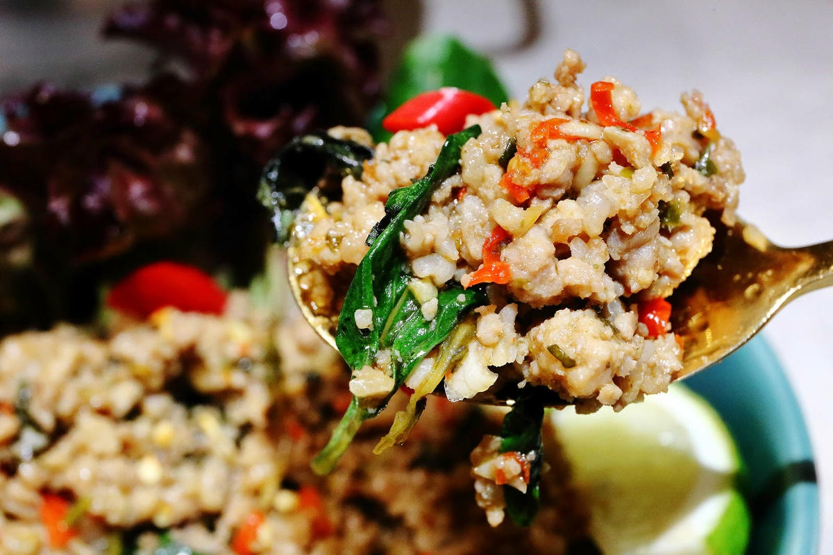 捷運中山美食推薦!一個人也能吃泰式!椰兄 PLUS台北必吃網