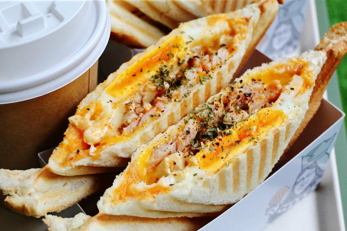 中永和早午餐新選擇,皇后熱壓吐司專賣店,土城必吃的人氣早午餐