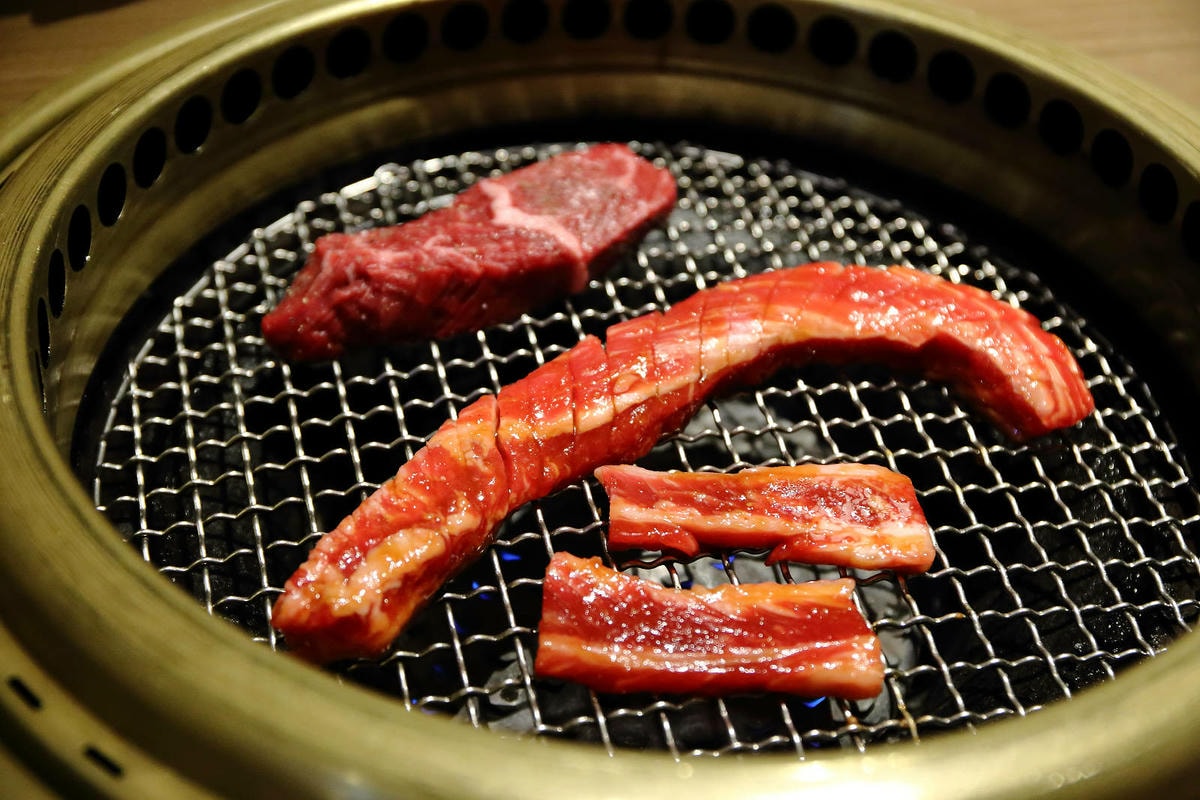 大阪必吃燒肉吃到飽,あぶりやは一つ上の焼肉食べ放題,超過80