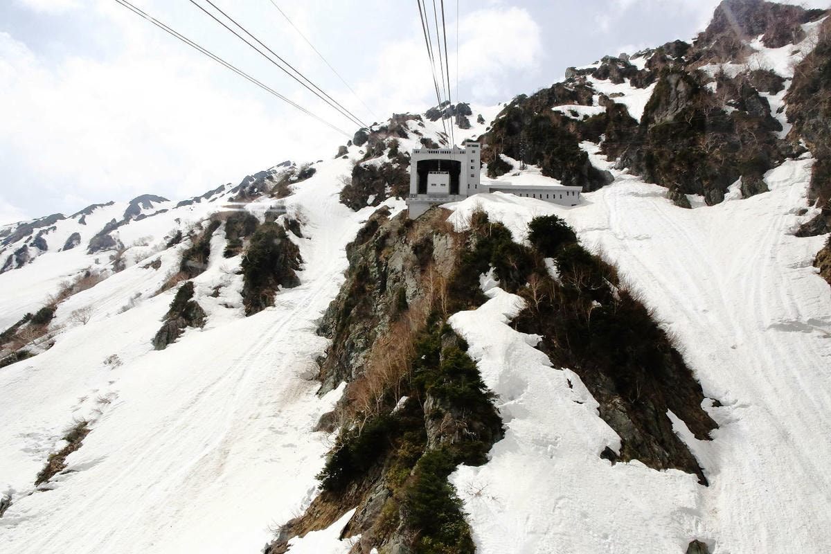 立生黑部真是人生必去一次的地方,雪牆絕景、沿途連綿不絶的壯麗