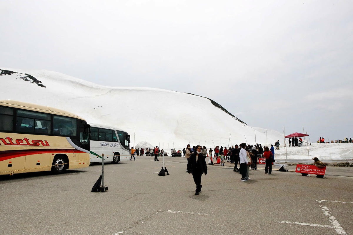立生黑部真是人生必去一次的地方,雪牆絕景、沿途連綿不絶的壯麗