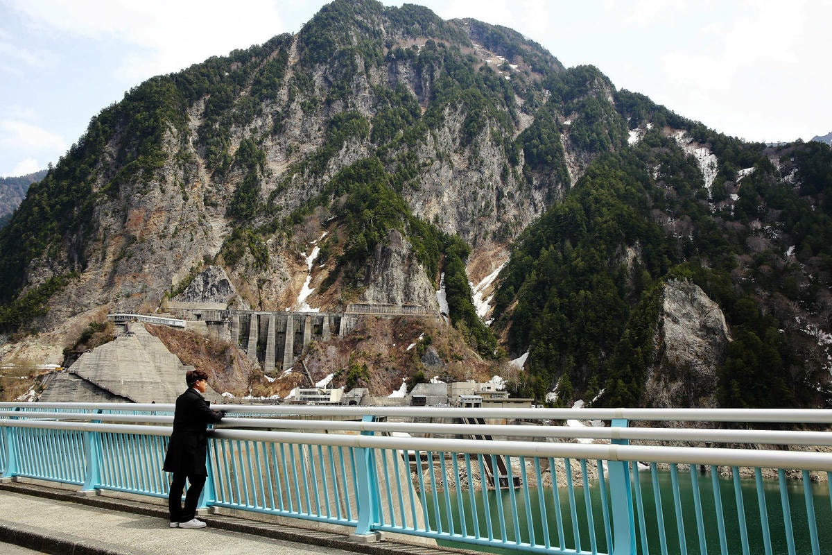 立生黑部真是人生必去一次的地方,雪牆絕景、沿途連綿不絶的壯麗