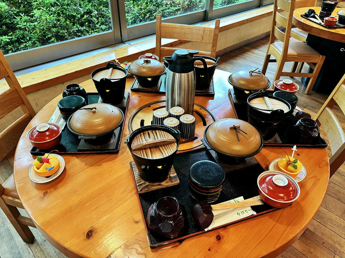 世界級美景,日本最大絢麗夢幻夜間燈光秀,結合花朵與燈飾的「名