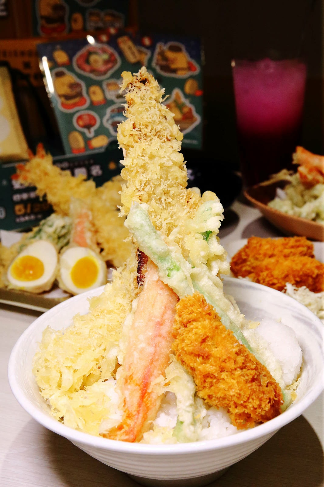 定食8變了!明亮寬敞的空間、每季更新豐盛繽紛的定食,免費湯飯 定食8變了!明亮寬敞的空間、每季更新豐盛繽紛的定食,免費湯飯