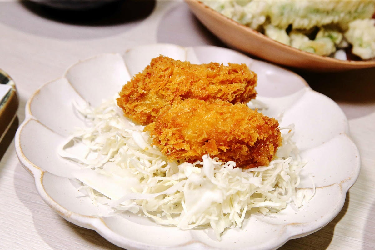 定食8變了!明亮寬敞的空間、每季更新豐盛繽紛的定食,免費湯飯 定食8變了!明亮寬敞的空間、每季更新豐盛繽紛的定食,免費湯飯
