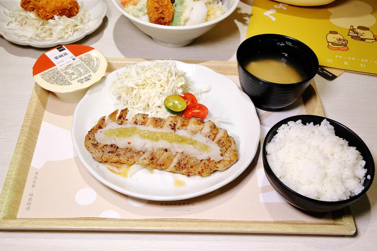 定食8變了!明亮寬敞的空間、每季更新豐盛繽紛的定食,免費湯飯 定食8變了!明亮寬敞的空間、每季更新豐盛繽紛的定食,免費湯飯