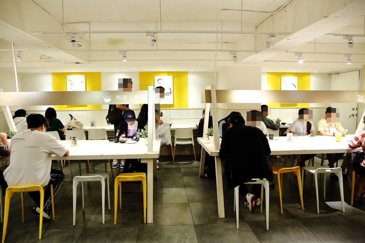 定食8變了!明亮寬敞的空間、每季更新豐盛繽紛的定食,免費湯飯 定食8變了!明亮寬敞的空間、每季更新豐盛繽紛的定食,免費湯飯