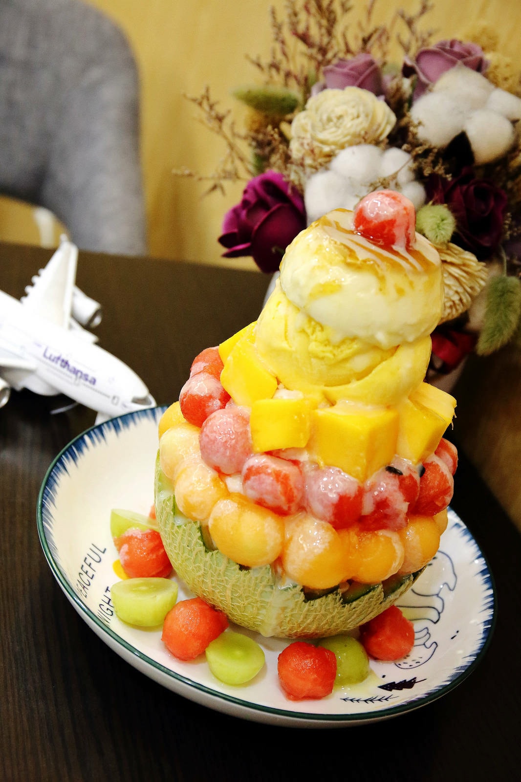 桃園冰店推薦!滿到不行的浮誇水果造型101塔,吸睛外觀與美味 桃園冰店推薦!盛夏冰菓室滿到不行的浮誇水果造型101塔,吸睛