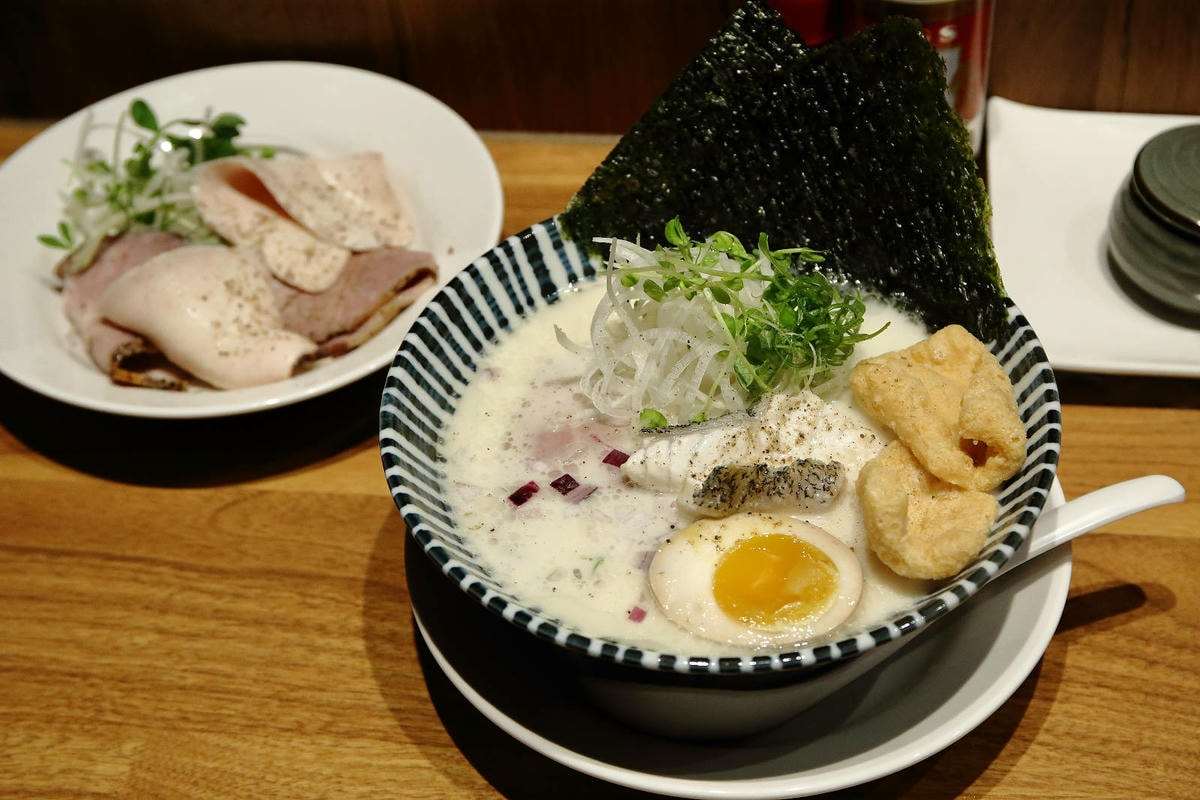 永和新開拉麵店,麵屋有漁永和店主打石斑魚做湯底的魚介系拉麵,